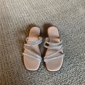 A New Day Women's Chic Diamond Band Sandals